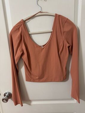 lululemon athletica V-Neck Long Sleeve Crop Top - Clay Pink
